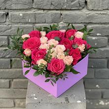 Цветочная композиция из Розы в коробке в Кильдинстрое