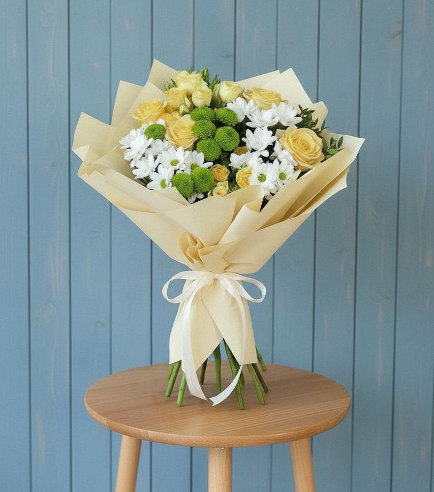 Букет цветов из: Хризантемы и Розы в Кильдинстрое