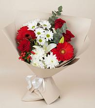 Букет цветов из:  Розы, Хризантемы, Герберы и Лилии в Кильдинстрое