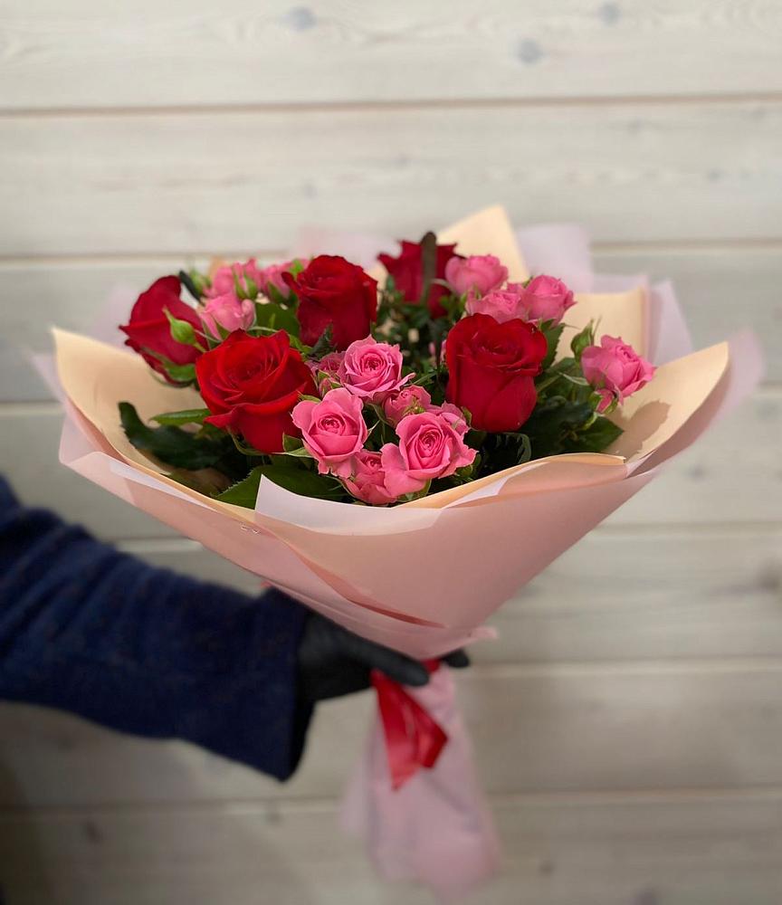 Букет цветов из: Розы в Кильдинстрое