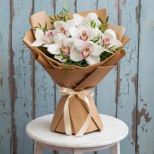 Букет цветов из:  Орхидеи и Розы #REPLACE_PRED# Кильдинстрое